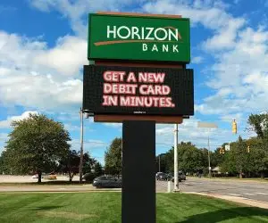 Horizon Bank_Pylon_R6